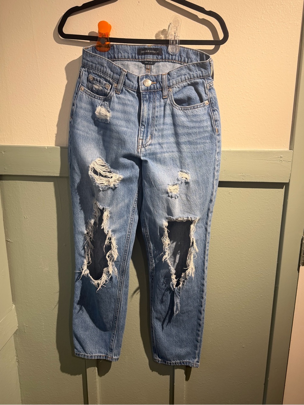 Aeropostale Mom Jeans Size 2 Distressed Ripped High Rise Y2K Denim